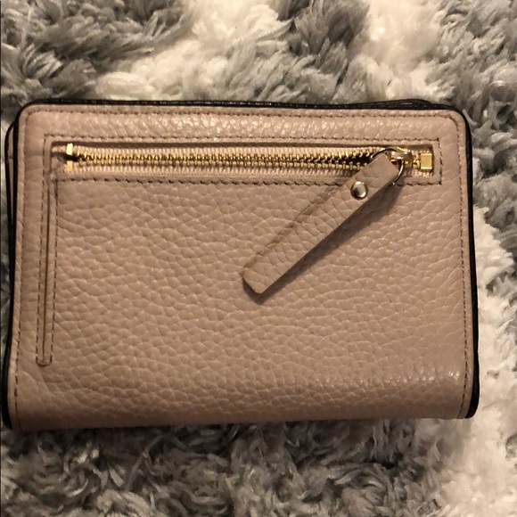 Kate Spade Wallet - Picture 4 of 4